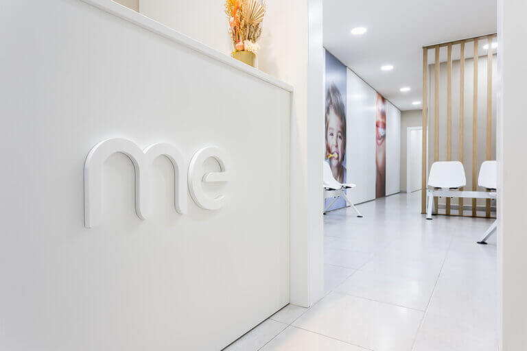 Inicio 2 Clinica Dental ME Barcelona - Carrusel 2